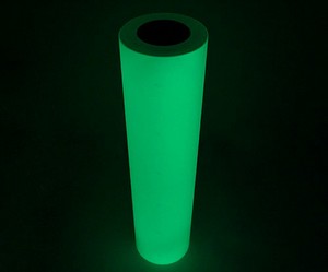 Фотолюминесцентная ПВХ плёнка в рулонах самоклеящаяся